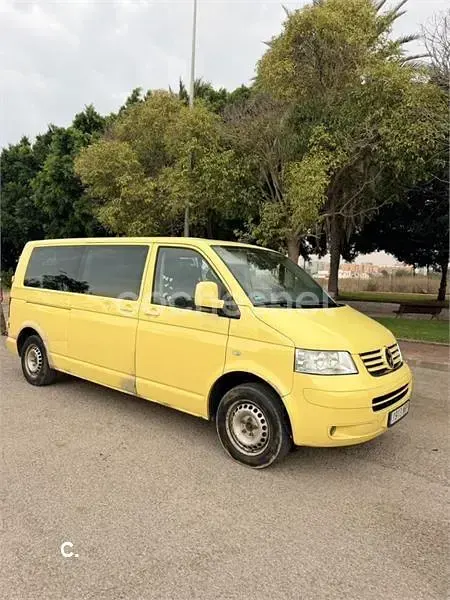 Usado VW Caravelle 150 CV (110 kW) 2026 Amarillo Van