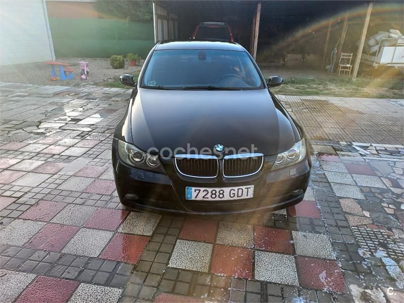 Usado BMW 320 163 HP (119 kW) 2005 Preto Sedan