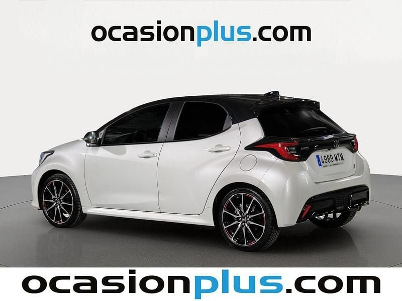 Usado Toyota Yaris Sport 116 CV (85 kW) 2024 Blanco Utilitario