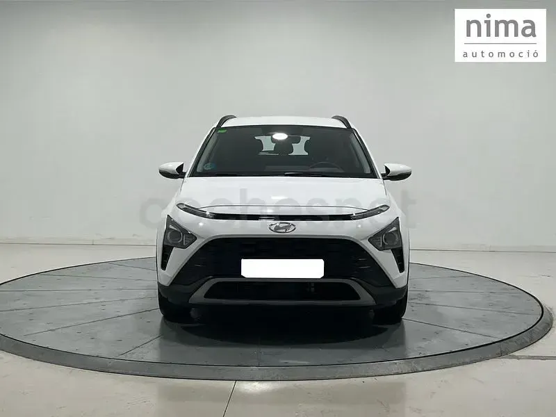 Usado Hyundai Bayon 100 CV (73 kW) 2022 Blanco SUV