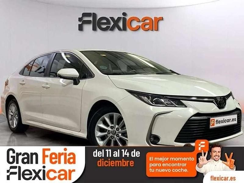 Blanco Usado 2023 Toyota Corolla Active Utilitario | 18.890 € (Buen precio) - Imagen 1/4
