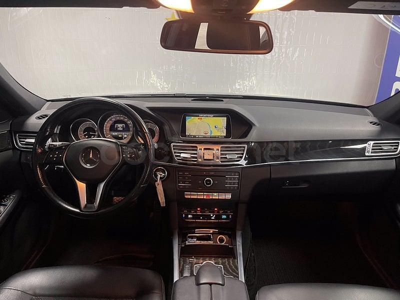 Usado Mercedes E200 Avantgarde 136 CV (100 kW) 2016 Gris / plata Familiar
