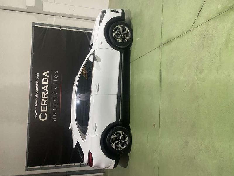 Usado Kia XCeed 120 CV (88 kW) 2022 Blanco SUV