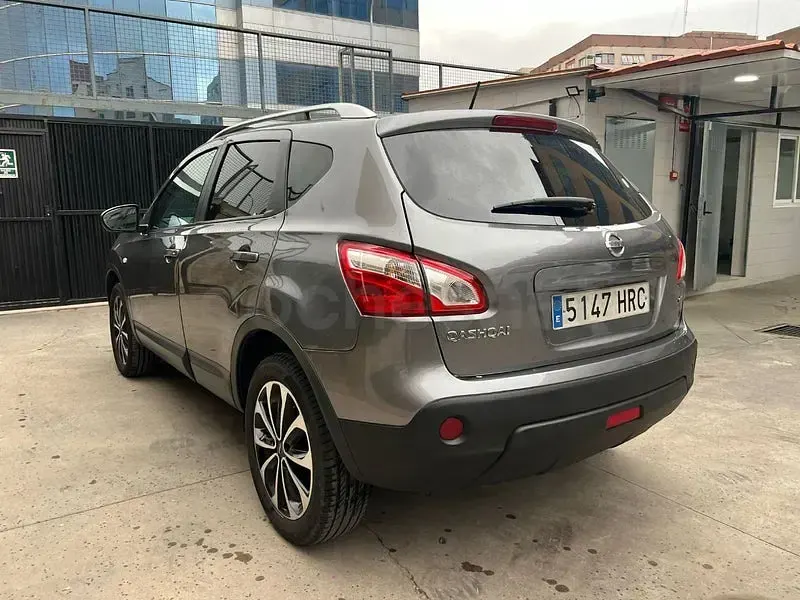Usado Nissan Qashqai 360º 110 CV (80 kW) 2013 Gris / plata SUV