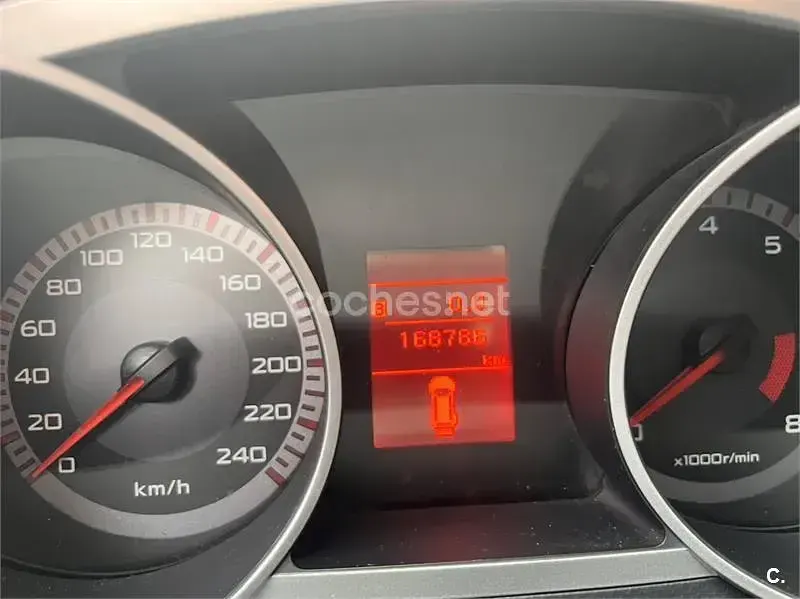 Usado Peugeot 4007 Sport 170 CV (125 kW) 2008 Negro SUV
