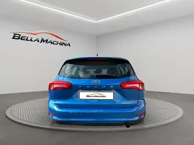 Usado Ford Focus Trend+ 120 CV (88 kW) 2022 Azul Familiar