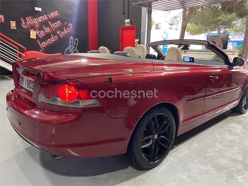 Usado Volvo C70 Summum 180 CV (132 kW) 2008 Granate Descapotable