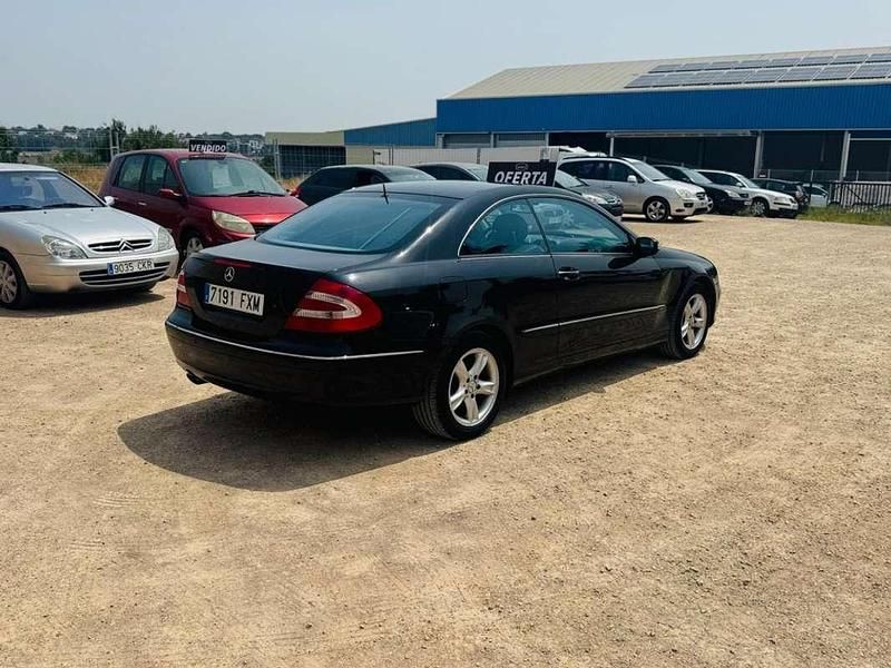 Usado Mercedes CLK200 272 CV (200 kW) 2007 Negro Coupe