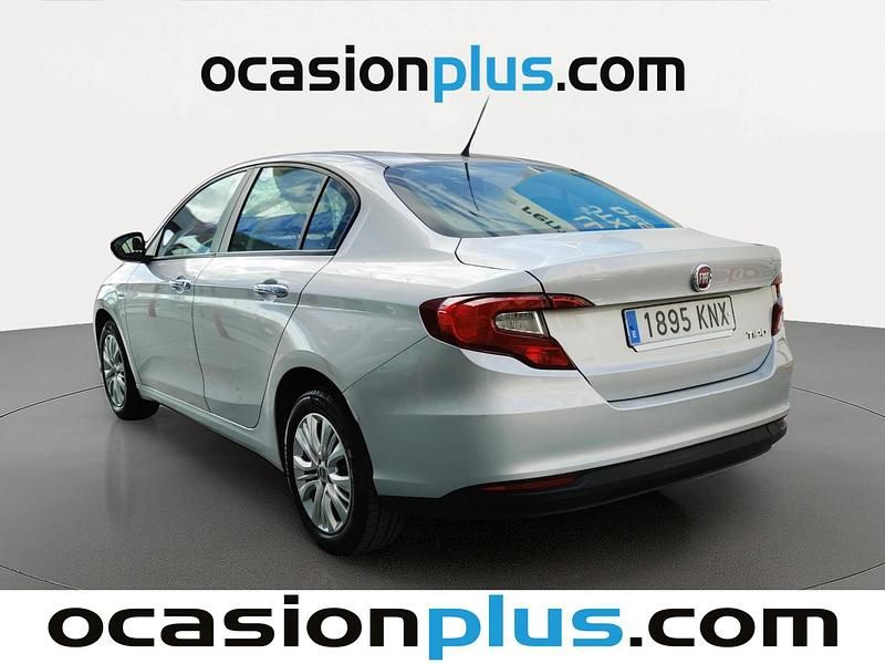 Usado Fiat Tipo Easy 95 CV (69 kW) 2018 Gris Berlina