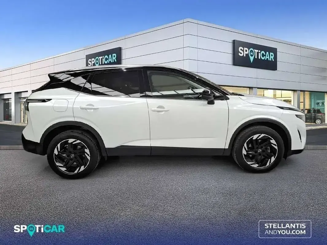 Begagnad Nissan Qashqai N-Connecta 159 HK (116 kW) 2025 Vit SUV