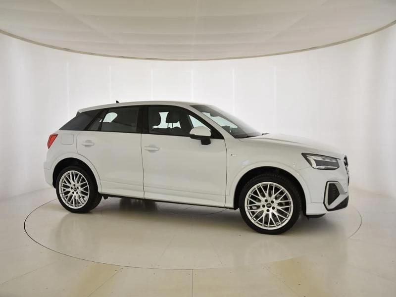 Usado Audi Q2 150 CV (110 kW) 2025 Negro SUV