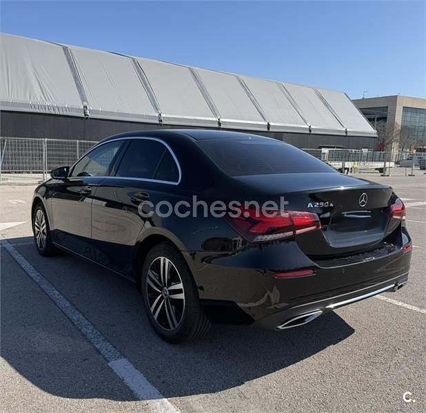 Usado Mercedes A250 218 CV (160 kW) 2022 Negro Berlina