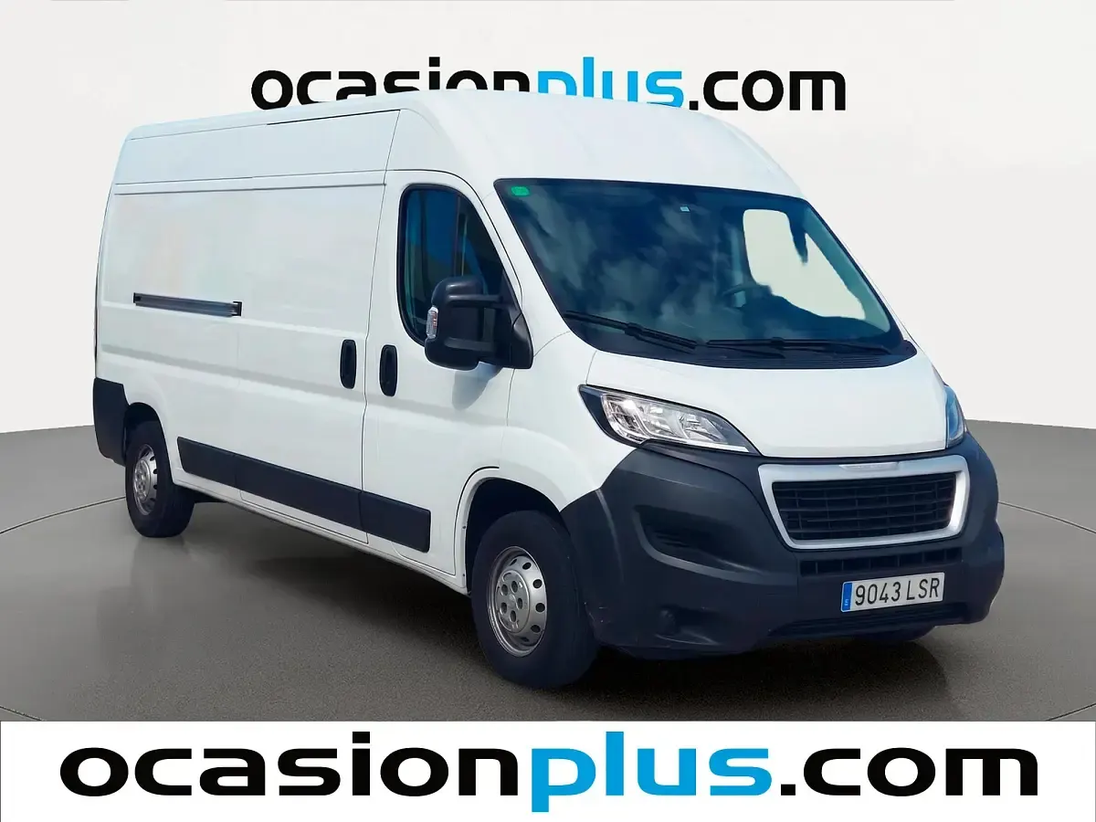 Usado Peugeot Boxer S 140 CV (102 kW) 2021 Blanco Van
