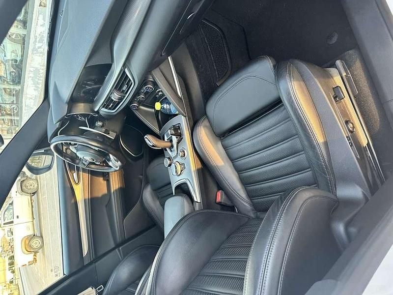 Usado Alfa Romeo Stelvio Veloce 209 CV (153 kW) 2020 Blanco SUV