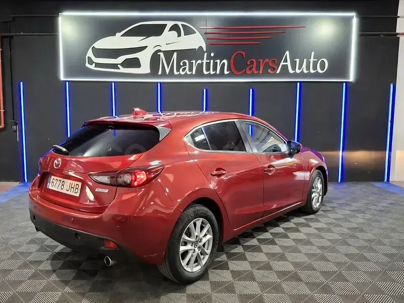 Usado Mazda 3 Style 150 CV (110 kW) 2015 Granate Berlina