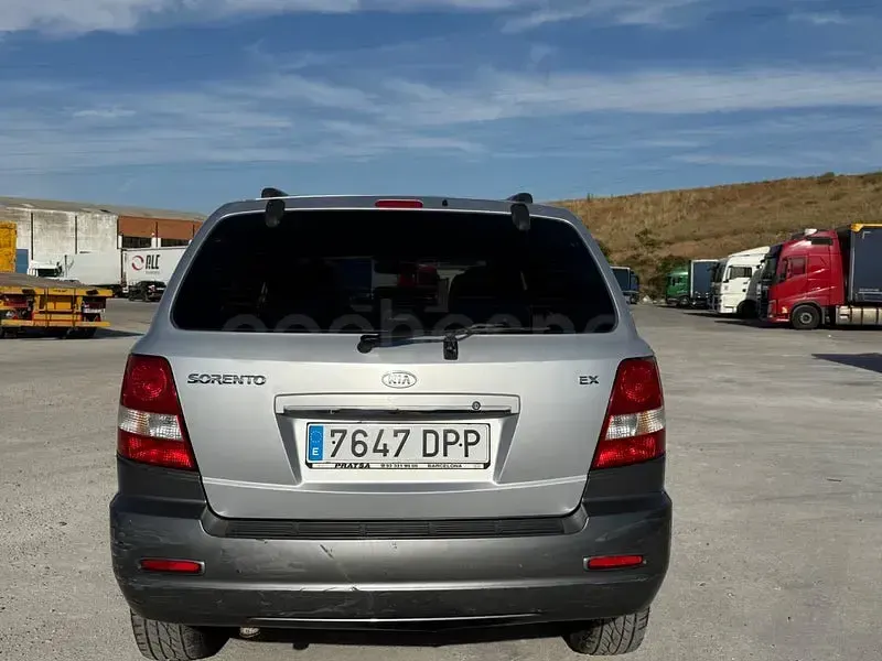Usado Kia Sorento EX 139 CV (102 kW) 2005 Gris / plata SUV