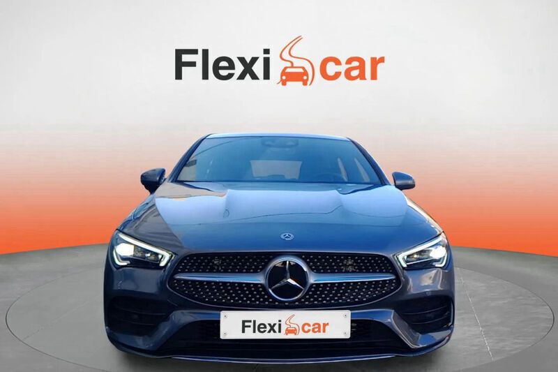 Usado Mercedes CLA220 Shooting Brake 190 CV (139 kW) 2020 Gris Familiar