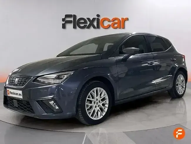 Usado Seat Ibiza 110 CV (80 kW) 2024 Azul Utilitario