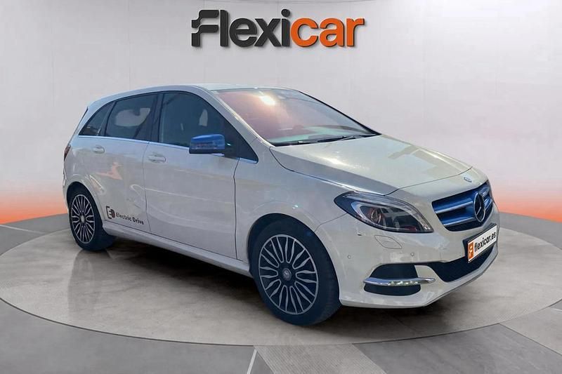 Blanco Usado 2016 Mercedes B250e Monovolumen | 11.390 € - Imagen 1/4