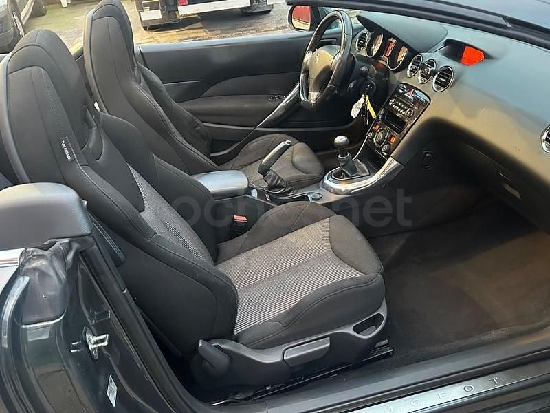 Usado Peugeot 308 CC Active 120 CV (88 kW) 2014 Gris / plata Descapotable