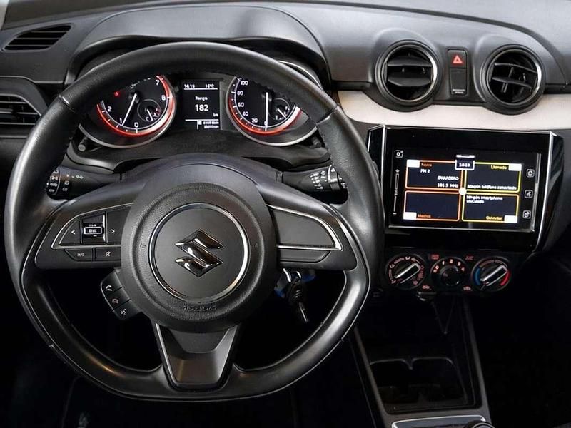 Usado Suzuki Swift 91 CV (66 kW) 2020 Azul Utilitario