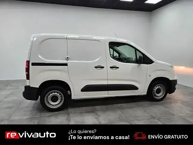 Usado Opel Combo 100 CV (73 kW) 2022 Blanco Monovolumen
