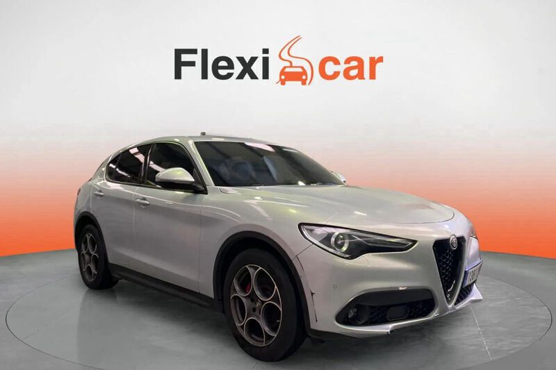 Gris Usado 2022 Alfa Romeo Stelvio Sprint SUV | 28.990 € (Precio justo) - Imagen 1/4