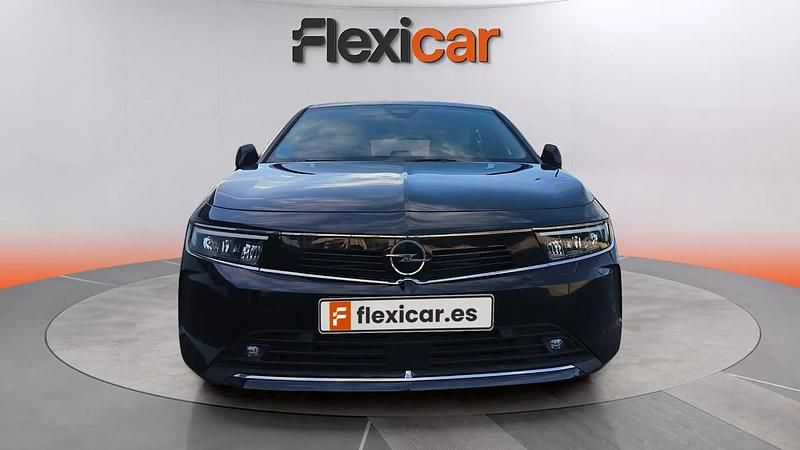Usado Opel Astra Elegance 131 CV (96 kW) 2023 Negro Utilitario