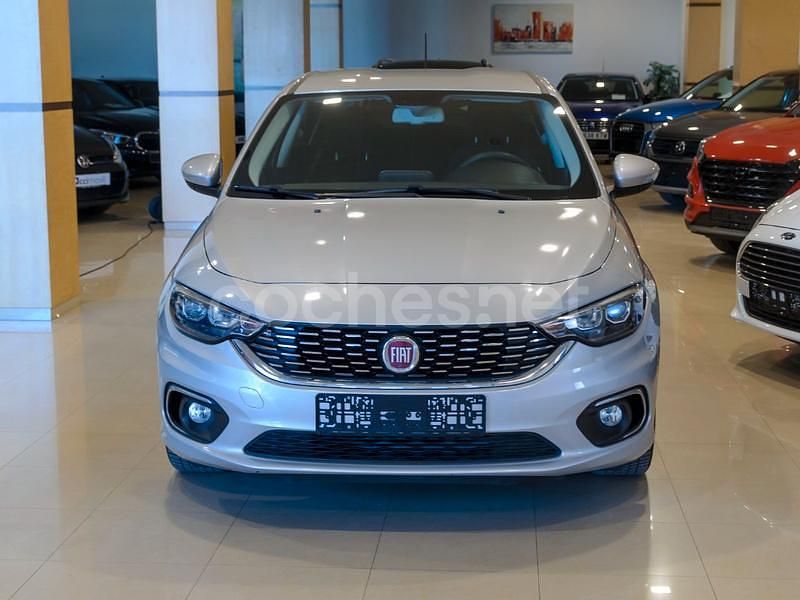 Usado Fiat Tipo Lounge 120 CV (88 kW) 2016 Gris / plata Berlina