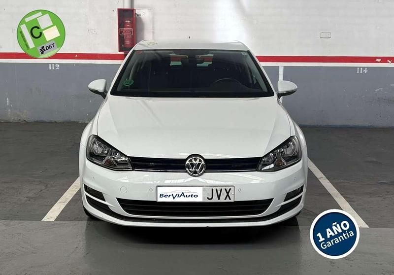Blanco Usado 2016 VW Golf VII Advance Utilitario | 13.950 € (Un poco caro) - Imagen 1/4