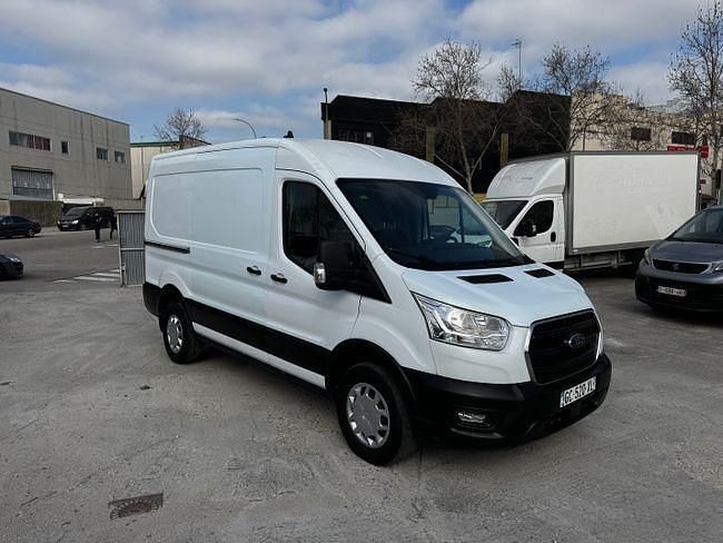 Usado Ford Transit 131 CV (96 kW) 2021 Blanco Berlina