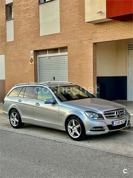 Usado Mercedes C200 Avantgarde 136 CV (100 kW) 2012 Gris / plata Familiar