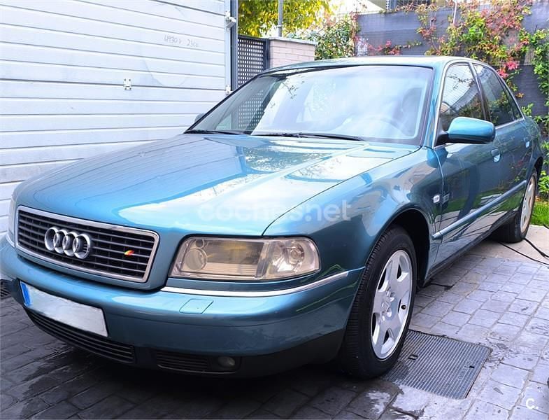Verde Usado 2001 Audi A8 Berlina | 5000 € - Imagen 1/1