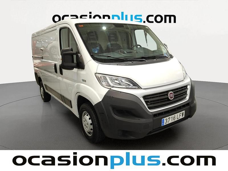 Usado Fiat Ducato 136 CV (100 kW) 2020 Blanco Van