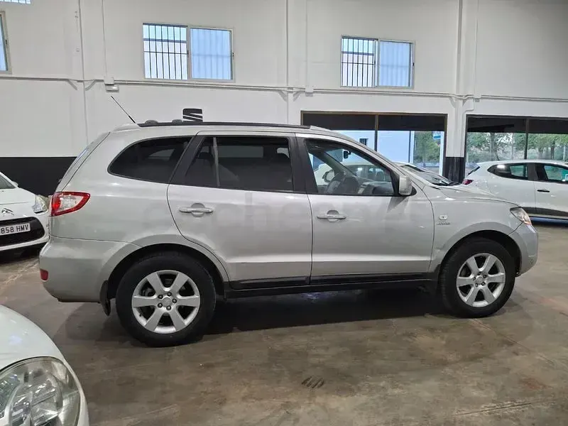 Usado Hyundai Santa Fe Style 155 CV (114 kW) 2007 Gris / plata SUV