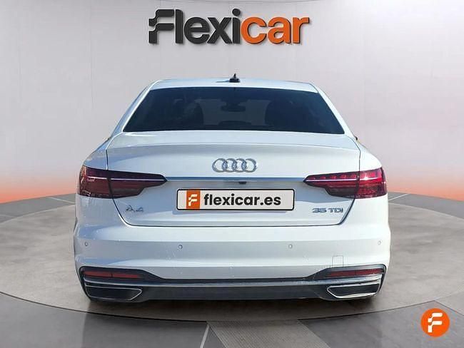 Usado Audi A4 Advanced Plus 163 CV (119 kW) 2024 Blanco Familiar