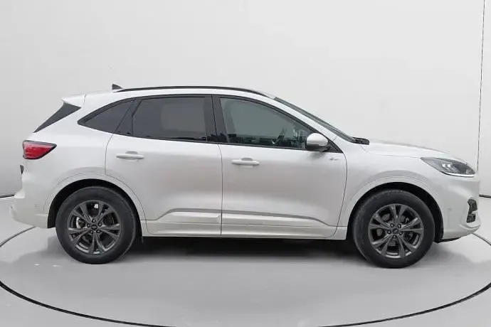 Usado Ford Kuga ST-Line 225 CV (165 kW) 2022 SUV