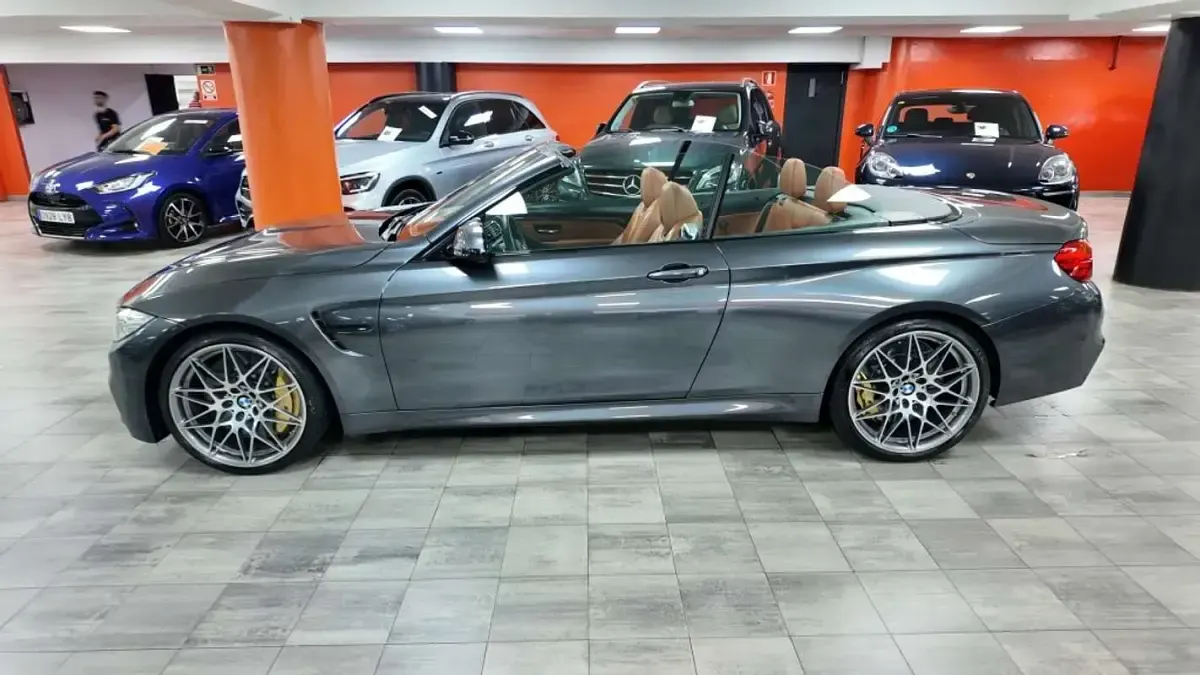 Usado BMW M4 Cabriolet Competition Edition 431 CV (317 kW) 2021 Gris Descapotable