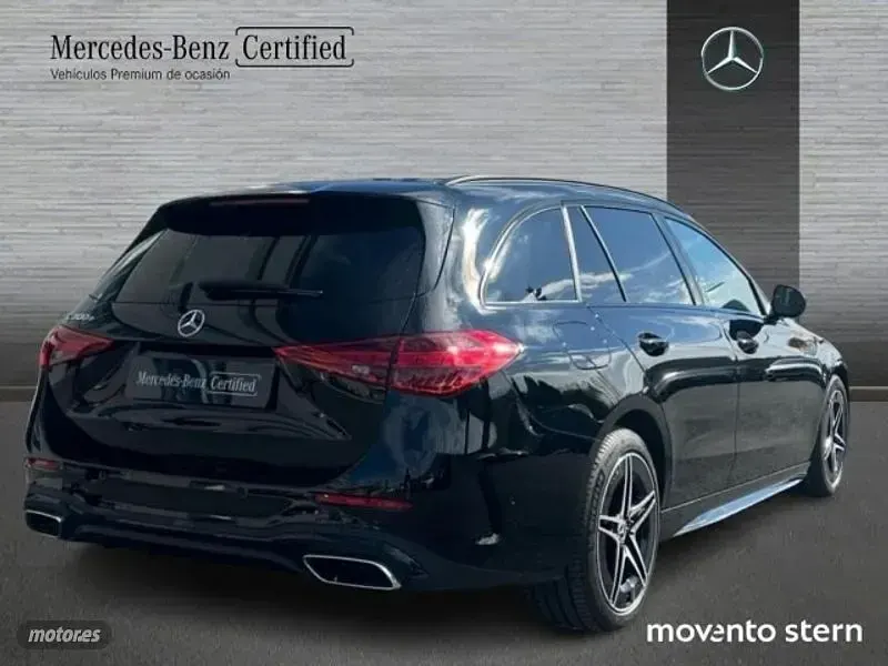 Usado Mercedes C300 AMG line 204 CV (150 kW) 2024 Negro Familiar