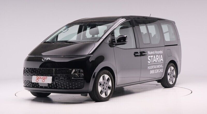 Negro Usado 2022 Hyundai Staria Van | 45.700 € (Un poco caro) - Imagen 1/4