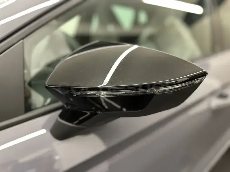 Nuevo Seat Ibiza 150 CV (110 kW) 2026 Gris / plata Utilitario