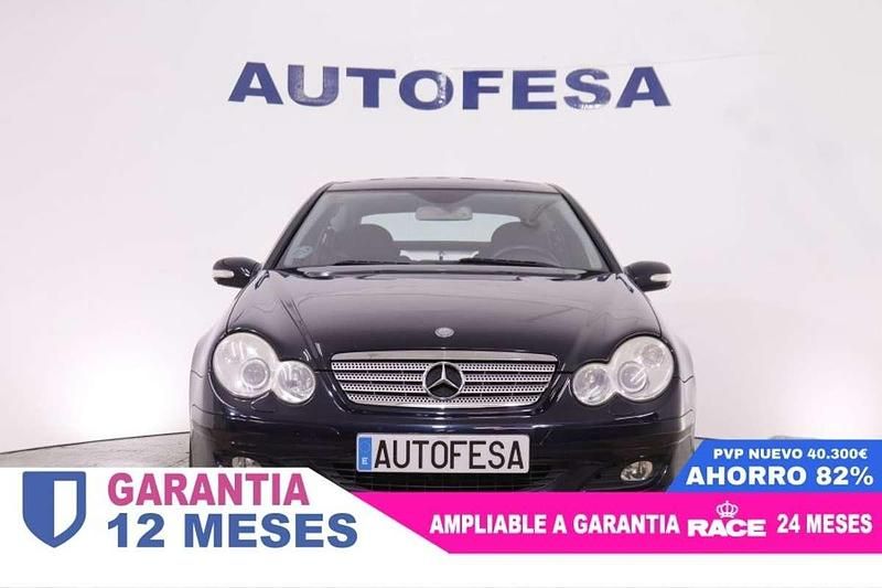 Usado Mercedes C180 143 CV (105 kW) 2007 Negro Berlina