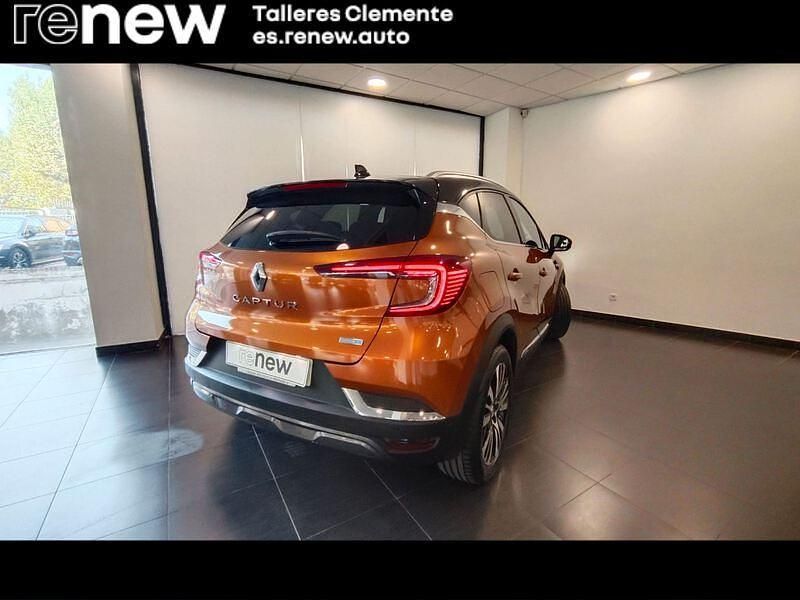 Usado Renault Captur Initiale Paris 160 CV (117 kW) 2021 Naranja SUV