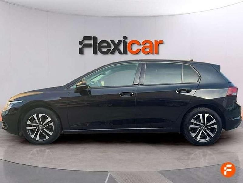 Usado VW Golf VII Life 150 CV (110 kW) 2021 Negro Utilitario