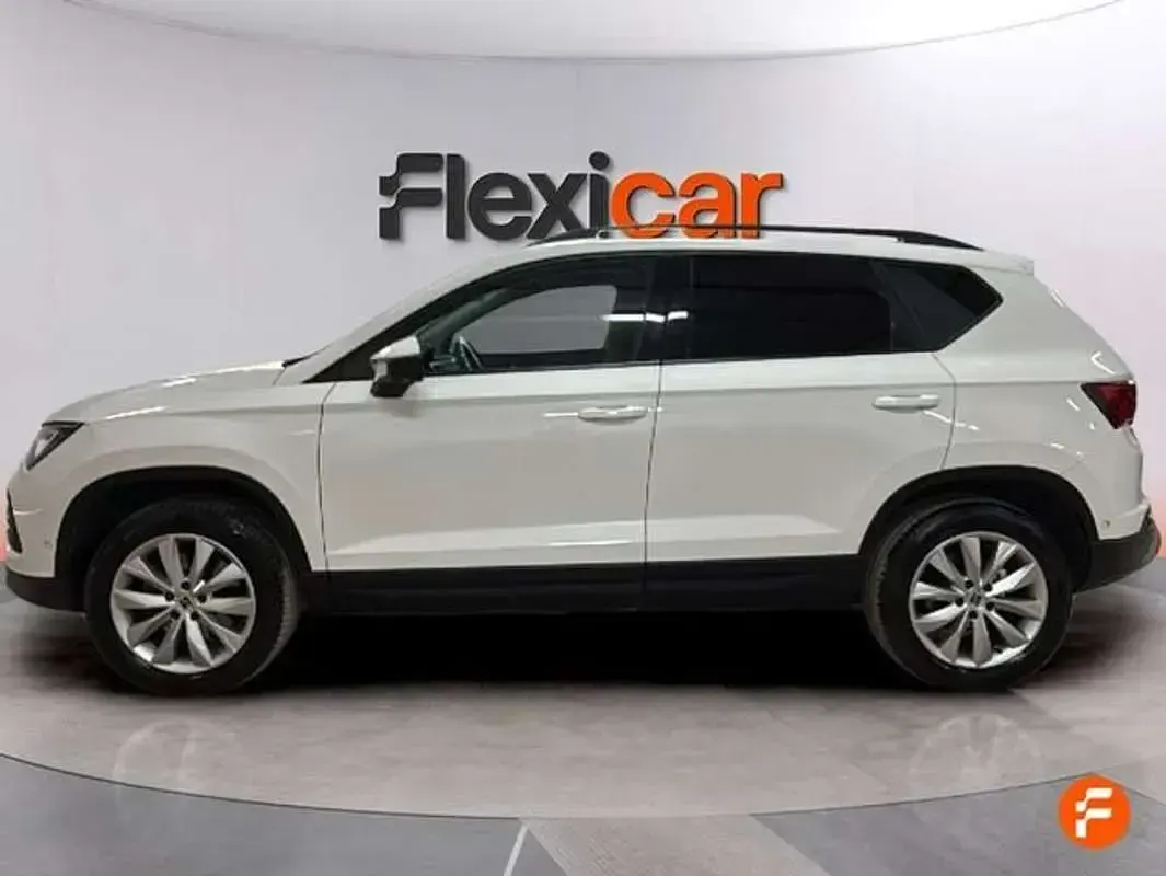 Usado Seat Ateca Style 116 CV (85 kW) 2021 Blanco SUV