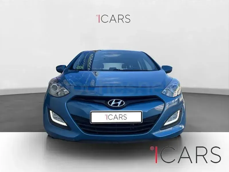 Usado Hyundai i30 90 CV (66 kW) 2012 Azul Berlina