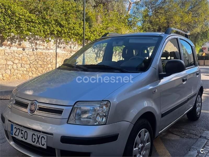 Gris / plata Usado 2010 Fiat Panda Active Berlina | 4500 € (Precio justo) - Imagen 1/4