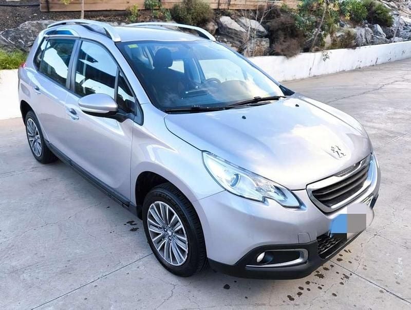 Gris / plata Usado 2016 Peugeot 2008 Active SUV | 6390 € (Super precio) - Imagen 1/4