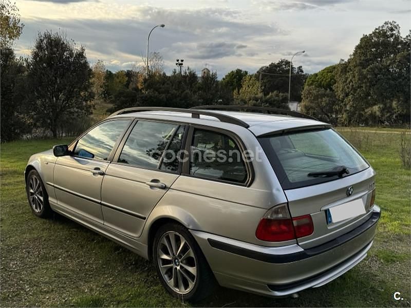 Usado BMW 320 150 CV (110 kW) 2005 Gris / plata Familiar