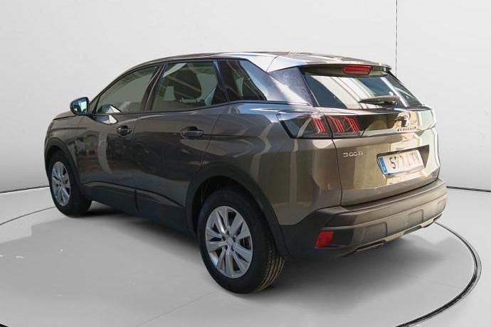 Usado Peugeot 3008 Active 130 CV (95 kW) 2021 SUV